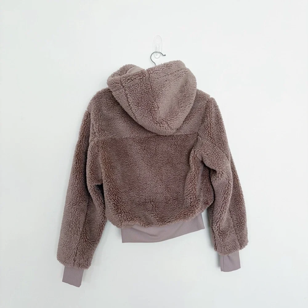 Alo Foxy Sherpa Jacket Chai Latte XS
